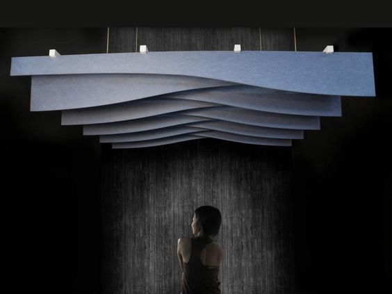 Baffle tavan akustik keçe panel detayı — modüler dikey panel tasarımı